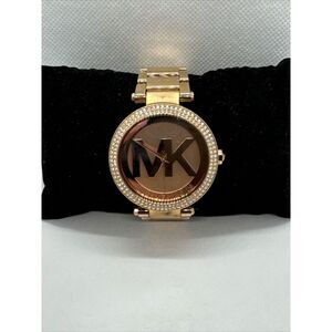 Michael Kors Parker MK5865 Women Rose Gold Analog Dial Quartz Wrist Watch JNA418